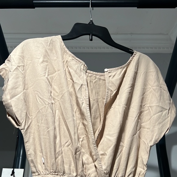 Beige Short sleeve jumpsuit - Picture 4 of 5